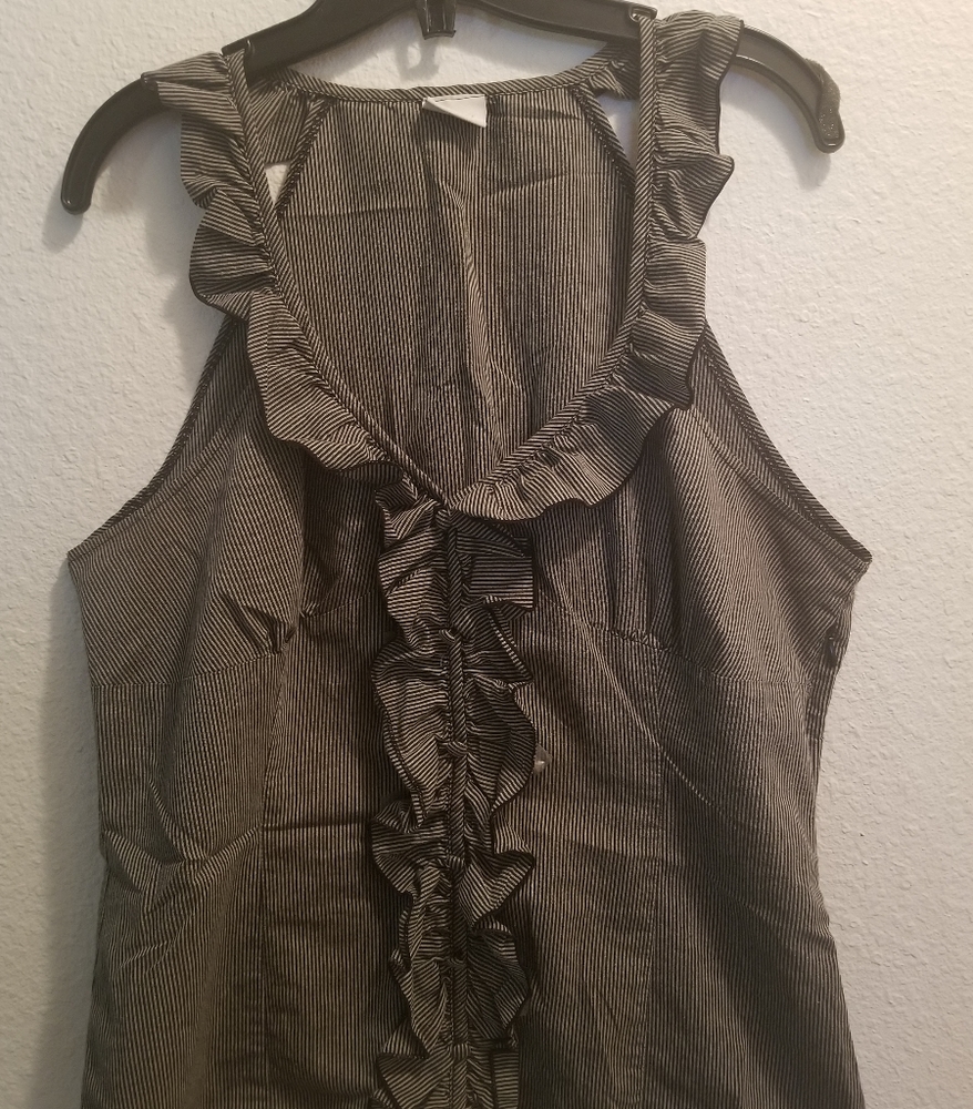 Suzy Shier XL T Back fitted stripped top.